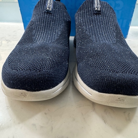 Sketchers Go Walk machine washable starlit navy slip ons, size 8.5 - Picture 11 of 16